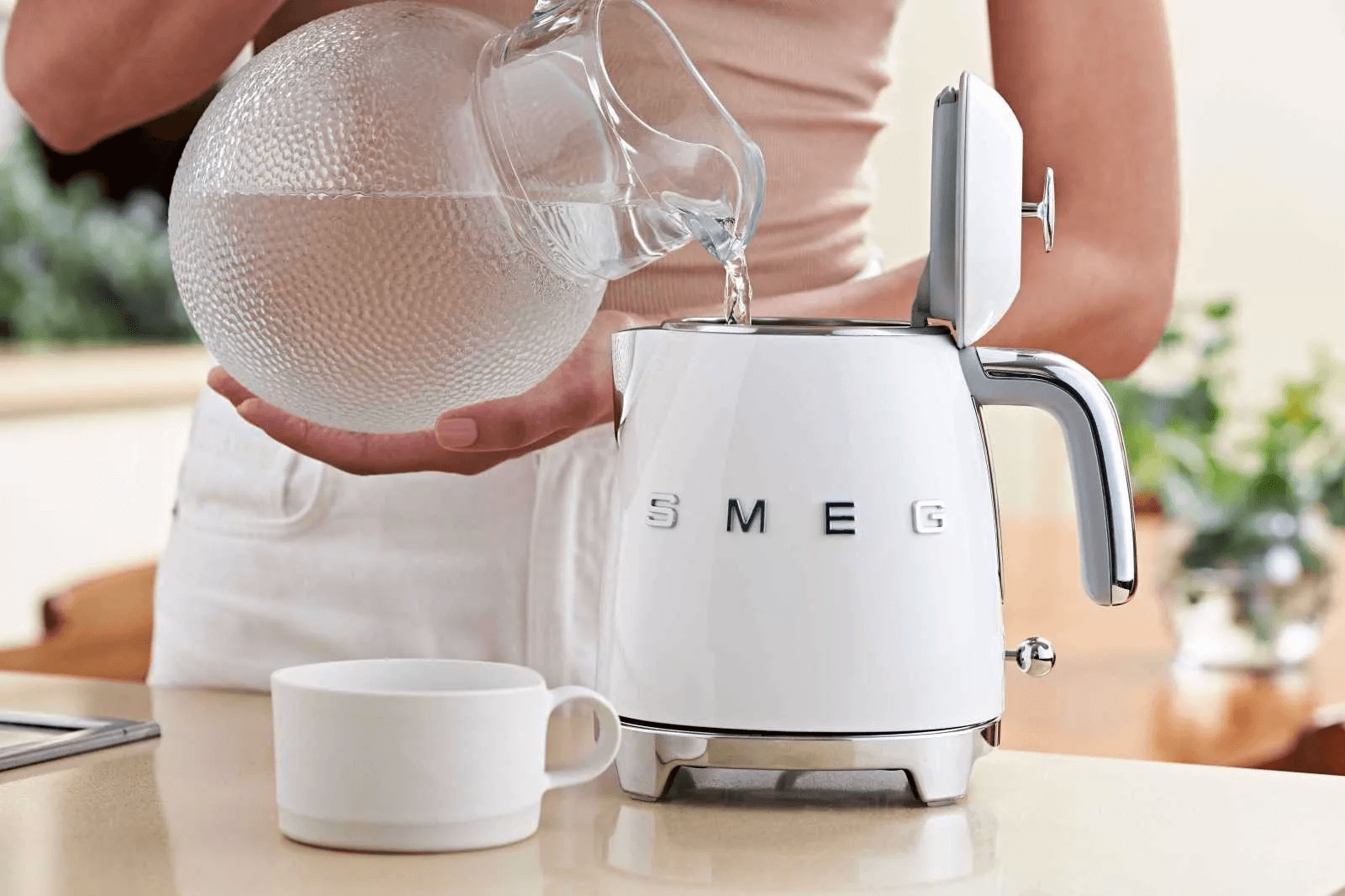 Smeg чайник: стиль, функціональність і чи вартий він своєї ціни
