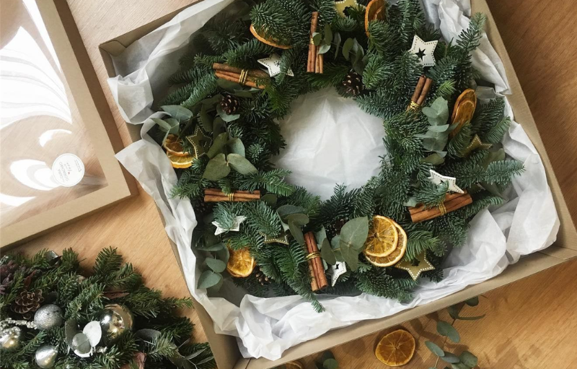 Новорічний декор своїми руками: прості та стильні ідеї для дому